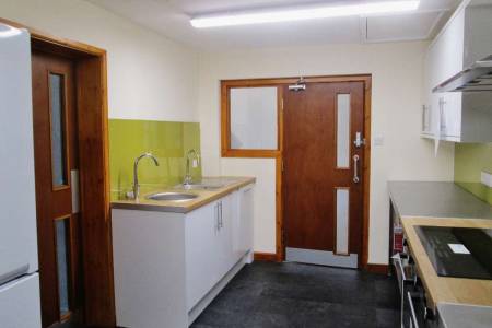Kitchen 2.JPG
